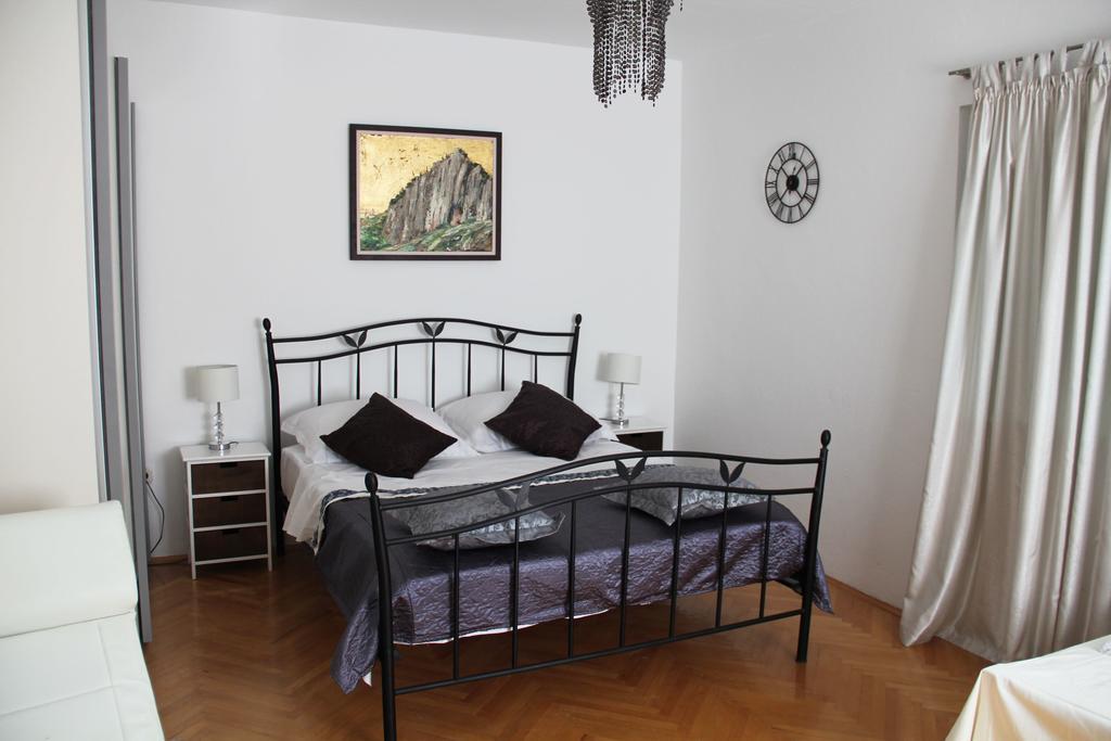 Spiro Apartament